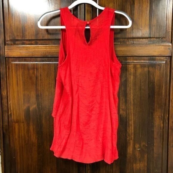 Paisley and Ivy Red Ruffled Tank, size Large - Picture 4 of 7